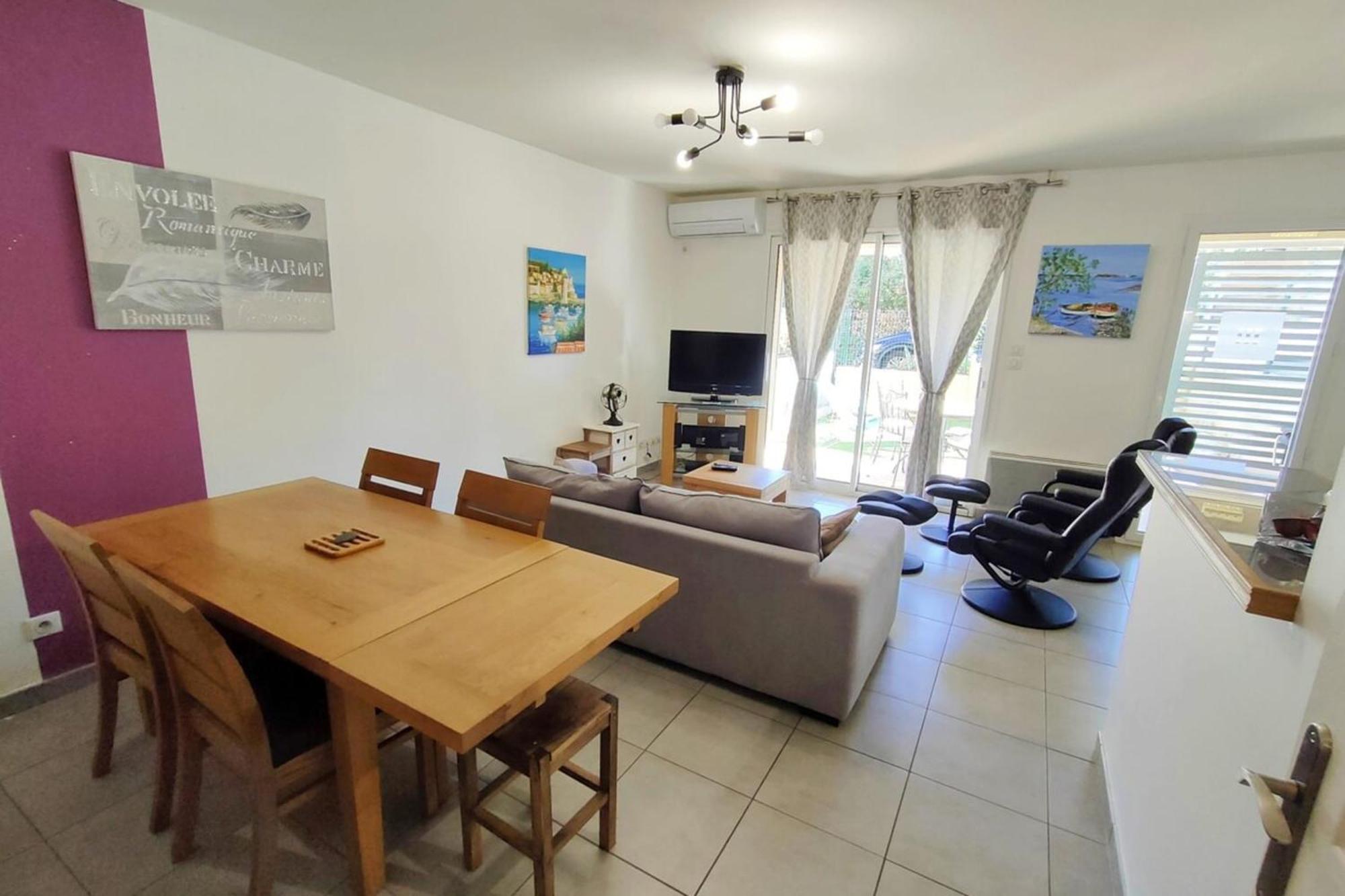 Apartment With Pool Air Conditioning Wifi And Garage กูลิอูร์ ภายนอก รูปภาพ