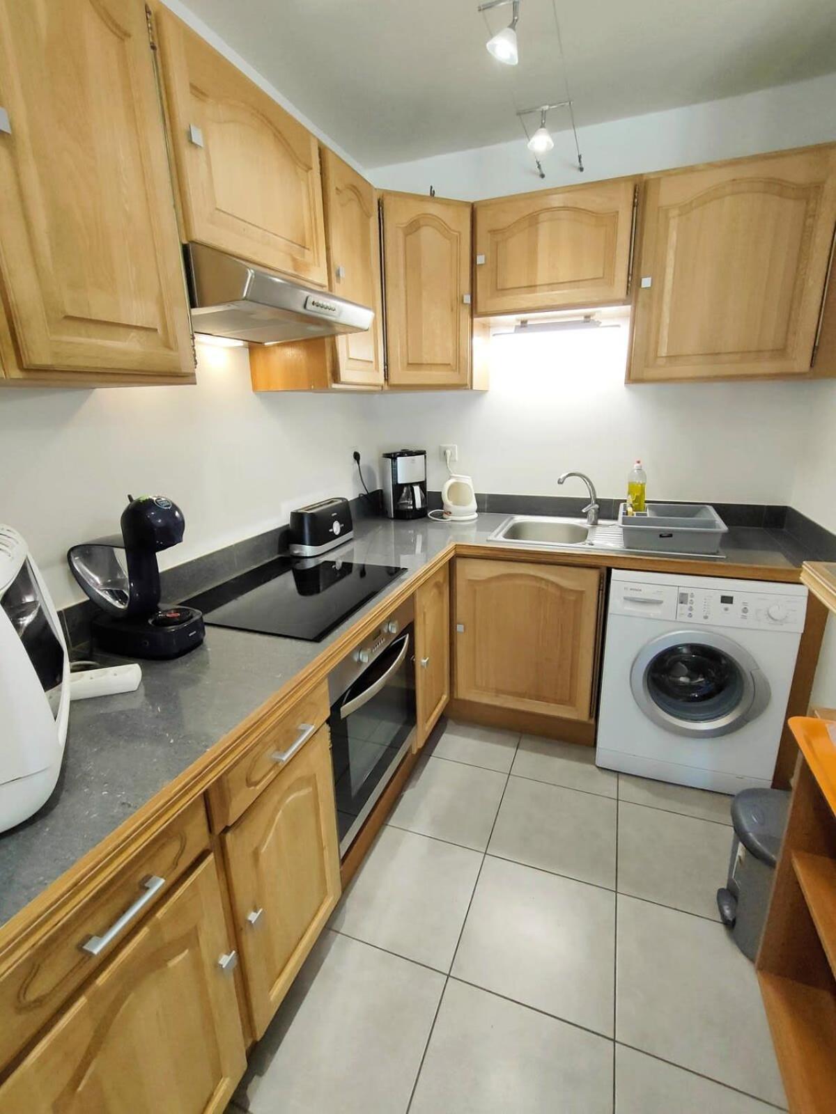 Apartment With Pool Air Conditioning Wifi And Garage กูลิอูร์ ภายนอก รูปภาพ
